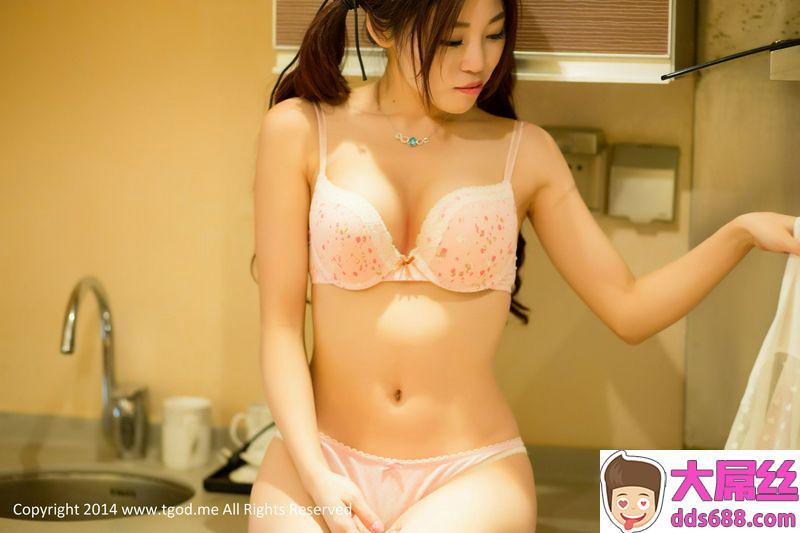 沫晓伊活力!甜美BabyTGOD推女神