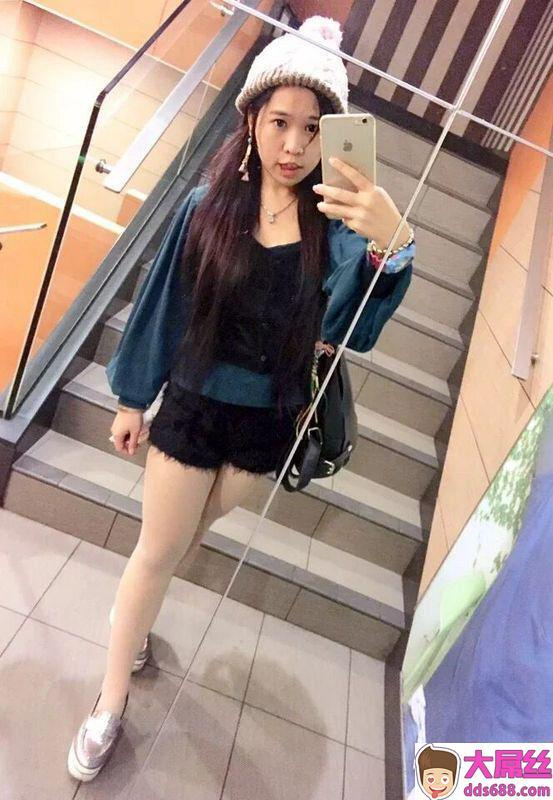 小女友的这对乳房,真正的能玩年的露脸奉献