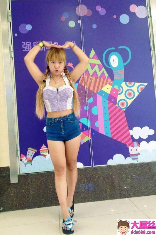 小女友的这对乳房,真正的能玩年的露脸奉献