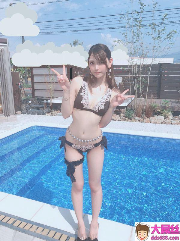 あまつ様可爱外表诱人身材