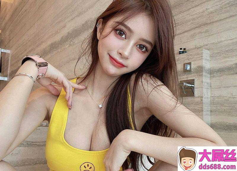 白于菲极品身材让人遐想：这太犯规啦！