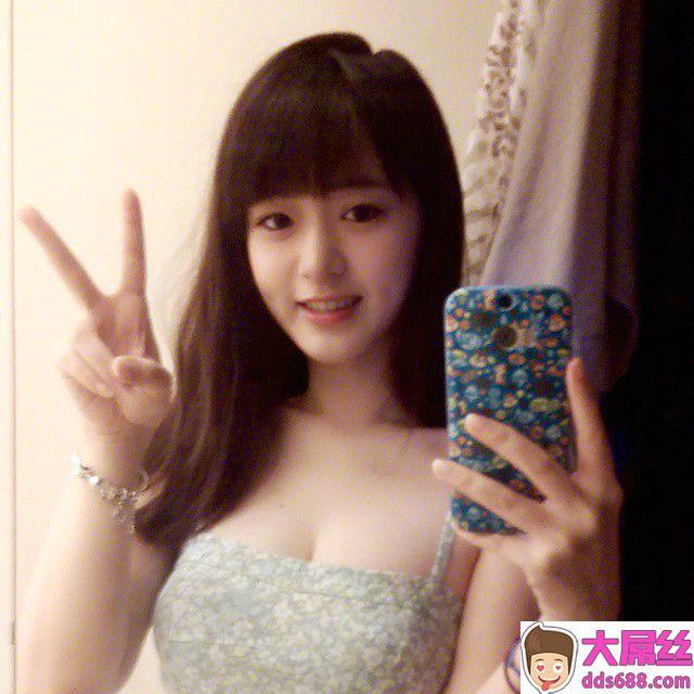 王绪绪台艺大系花颜值逆袭内地