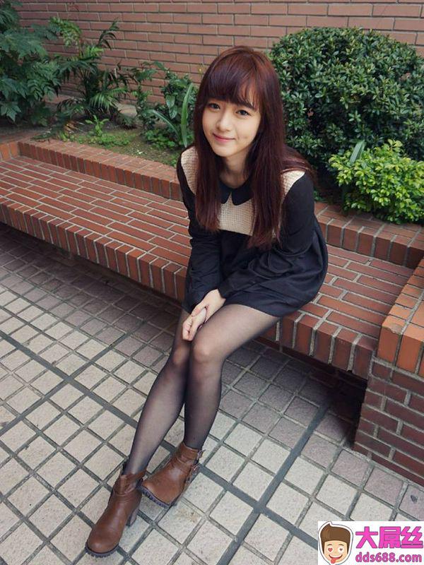 王绪绪台艺大系花颜值逆袭内地