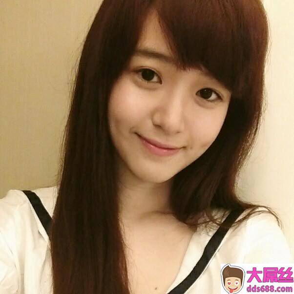 王绪绪台艺大系花颜值逆袭内地