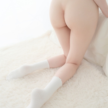 【3万人民币私定-森萝财团】长腿萝莉游歌，初下海 露点解禁，极品少女胴体美轮美奂