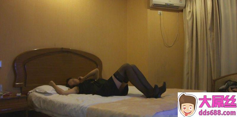 淫荡OL湿润鲍鱼的诱惑