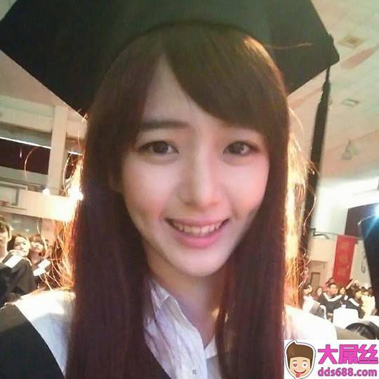 王绪绪台艺大系花颜值逆袭内地