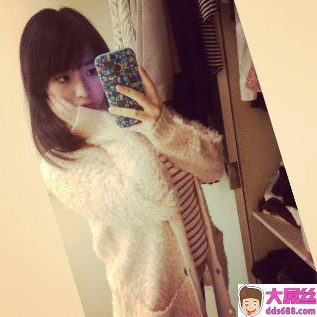 王绪绪台艺大系花颜值逆袭内地