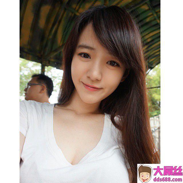 王绪绪台艺大系花颜值逆袭内地