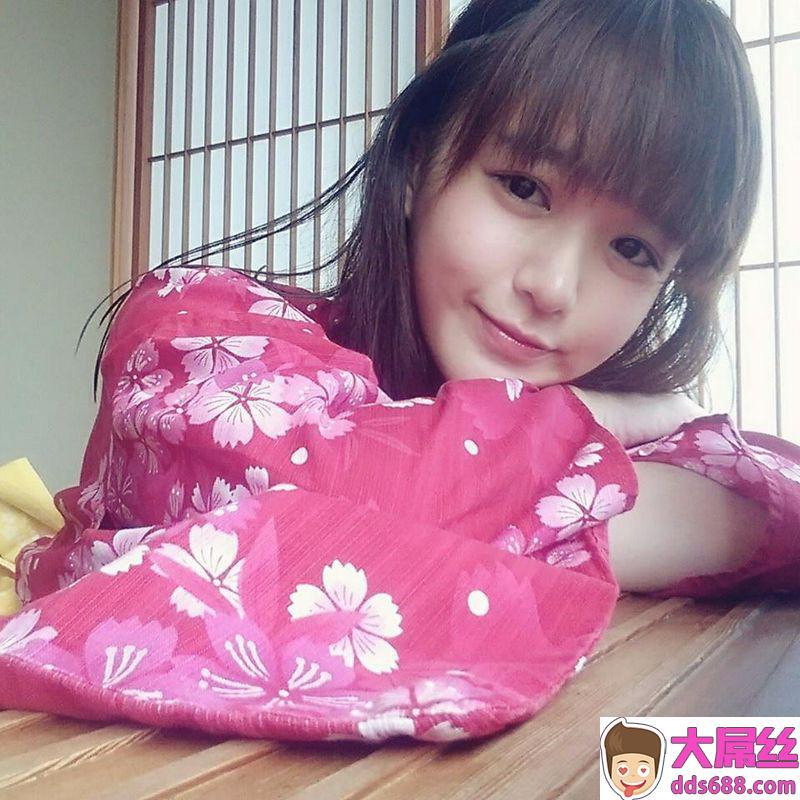 王绪绪台艺大系花颜值逆袭内地