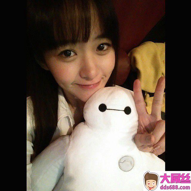 王绪绪台艺大系花颜值逆袭内地