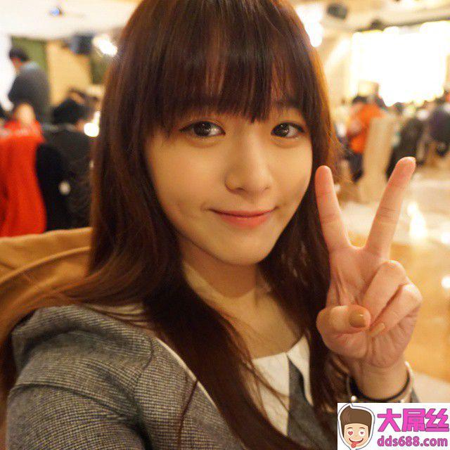 王绪绪台艺大系花颜值逆袭内地