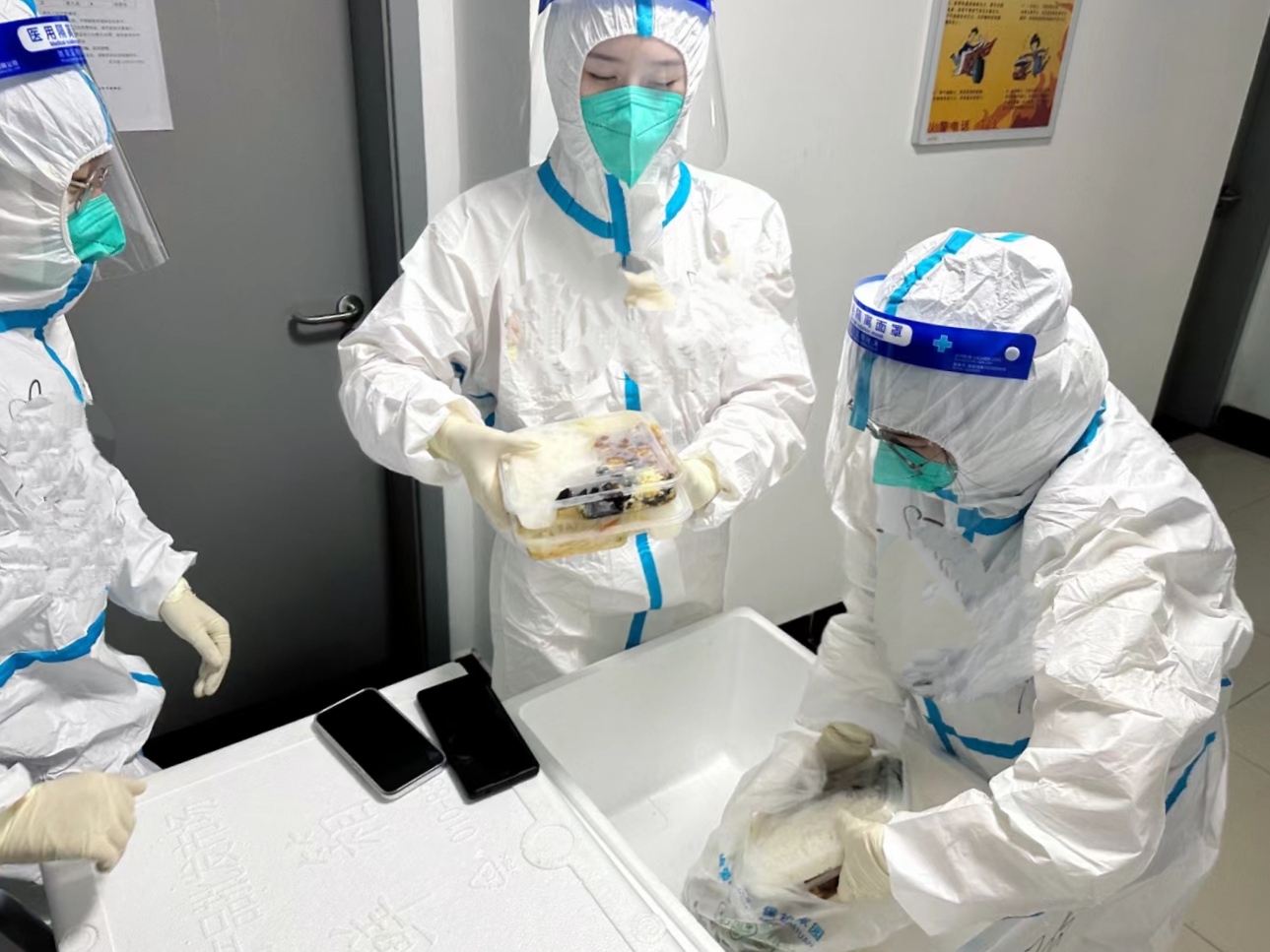 在手术台上给小护士爆了菊[25P]