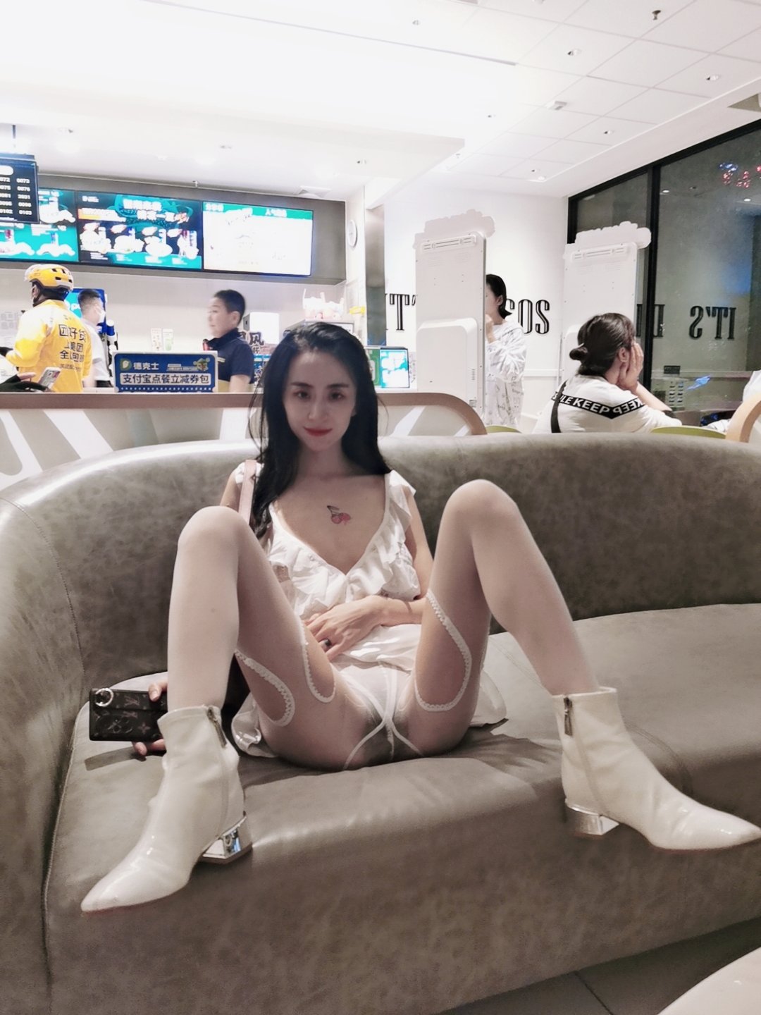 性奴人妻大婊姐[59P]