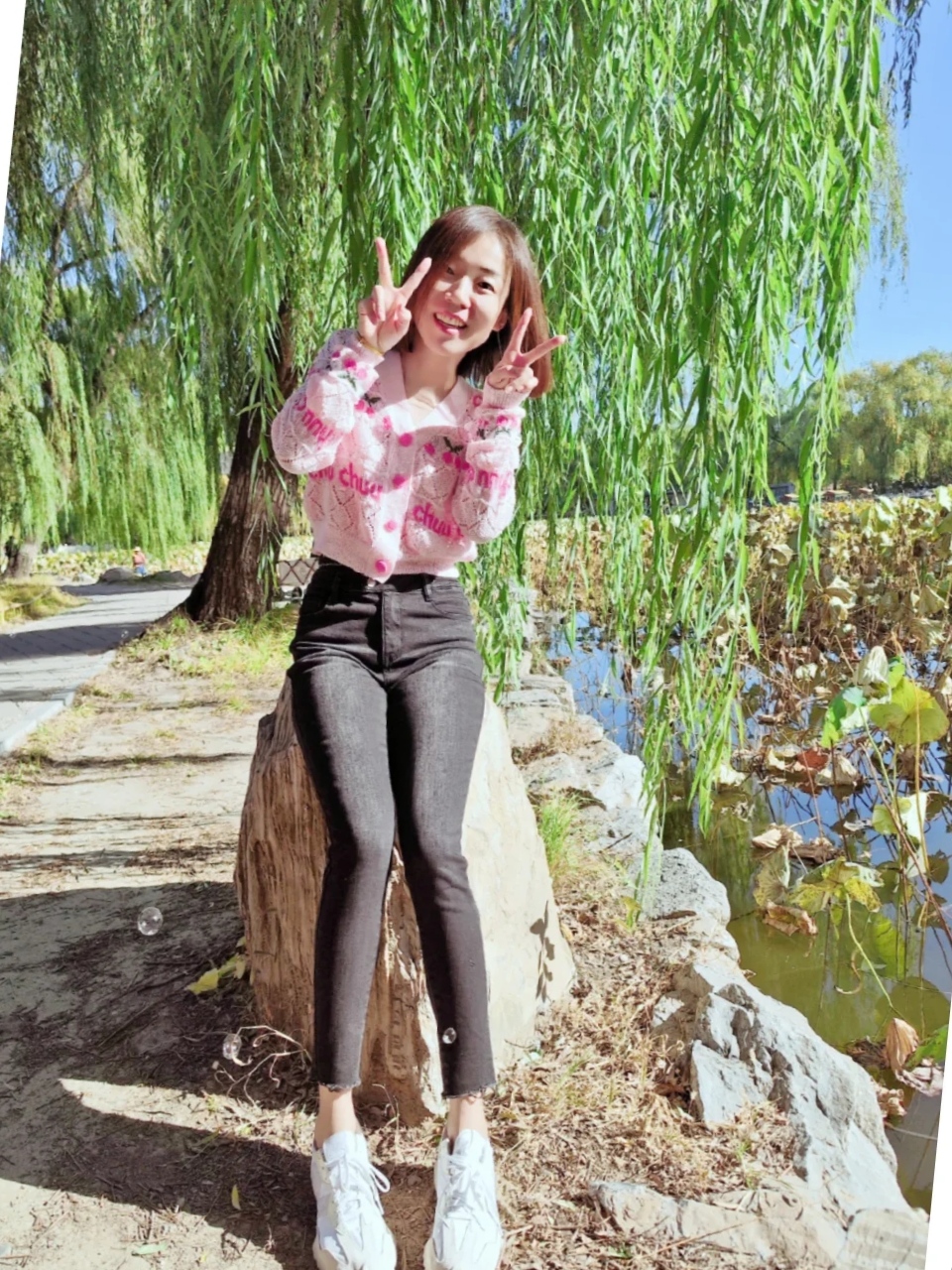 纹身少妇的泳装展示[33P]