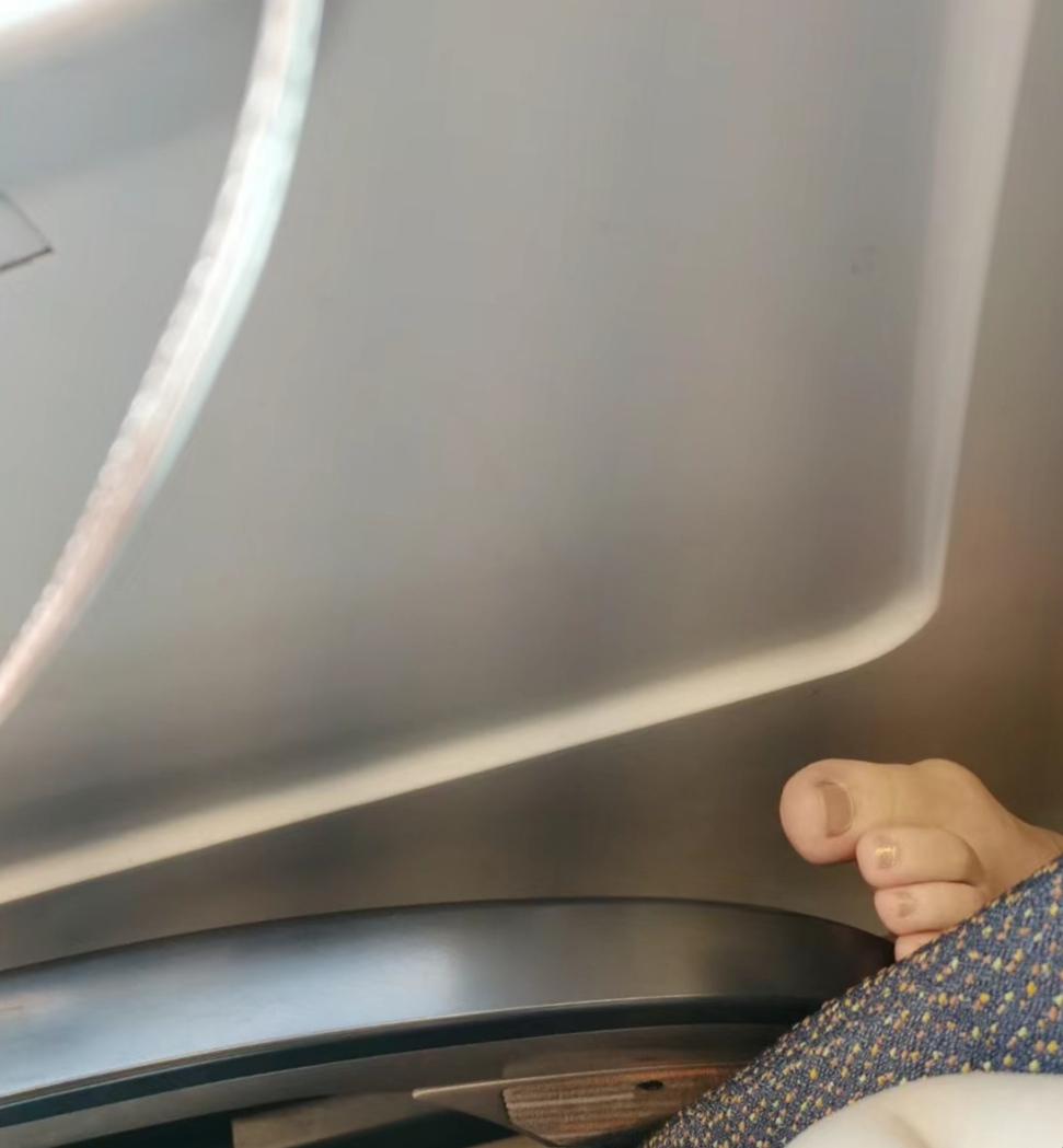 没有边界感的漂亮脚丫子