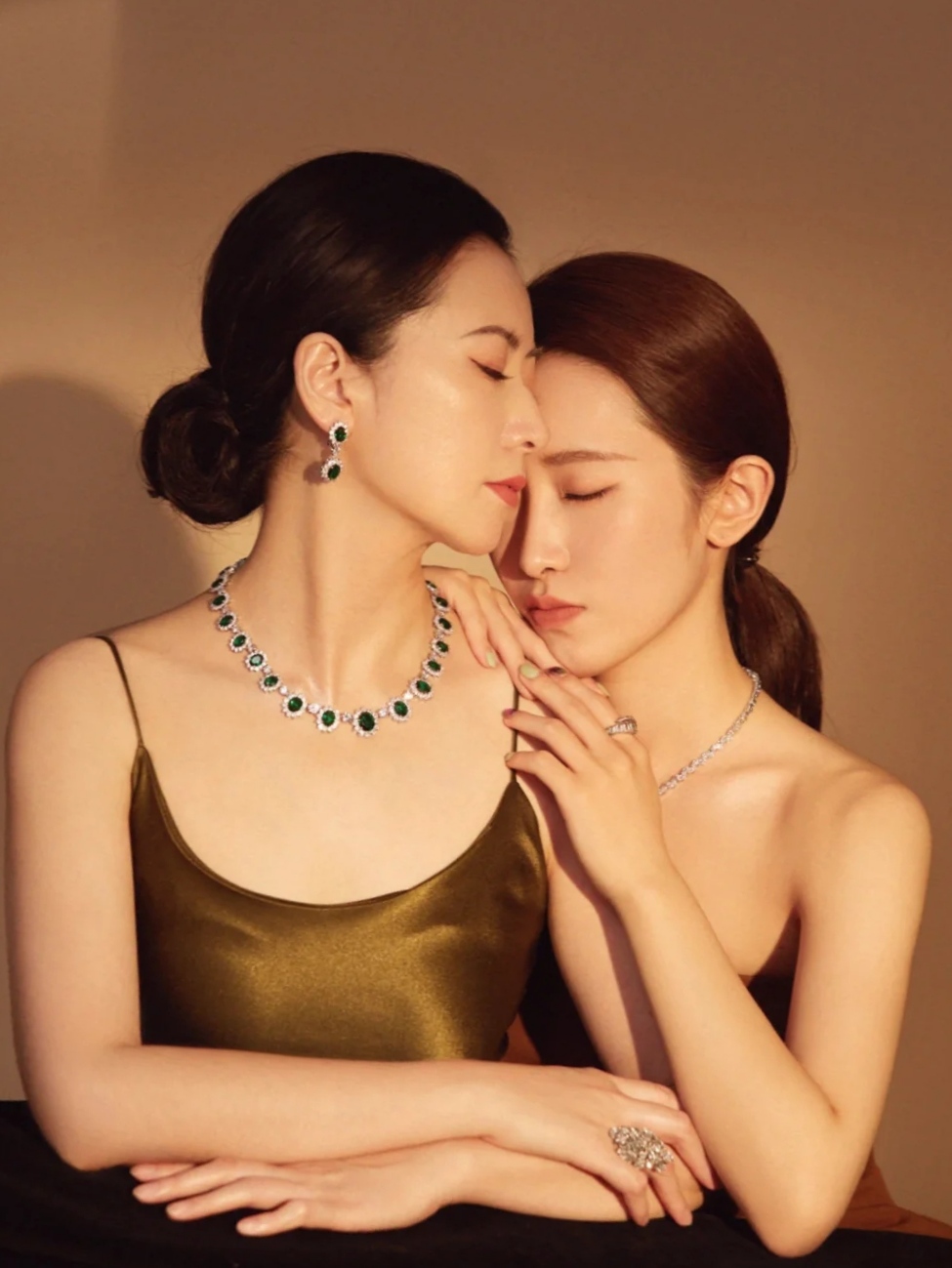 有花堪折直须折，有哪个男人能拒绝母女花[45P]