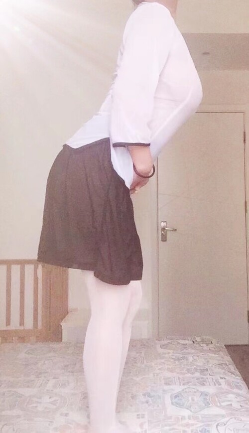 丰乳肥臀的娇小人妻 兔女郎及民国情趣