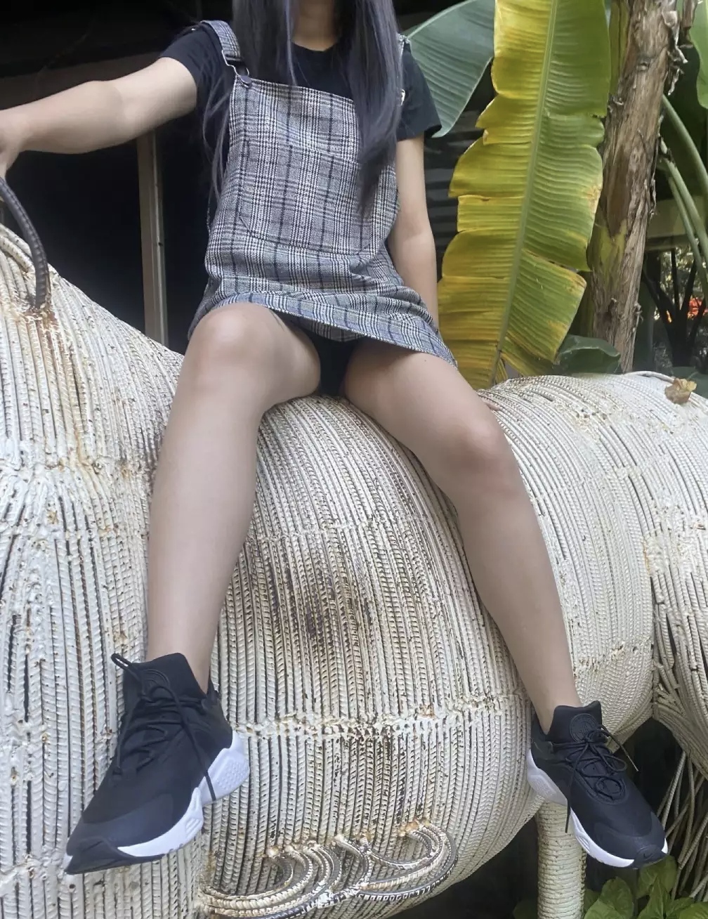 小只马肉欲人妻伊丽丝终成精液公厕[63P]