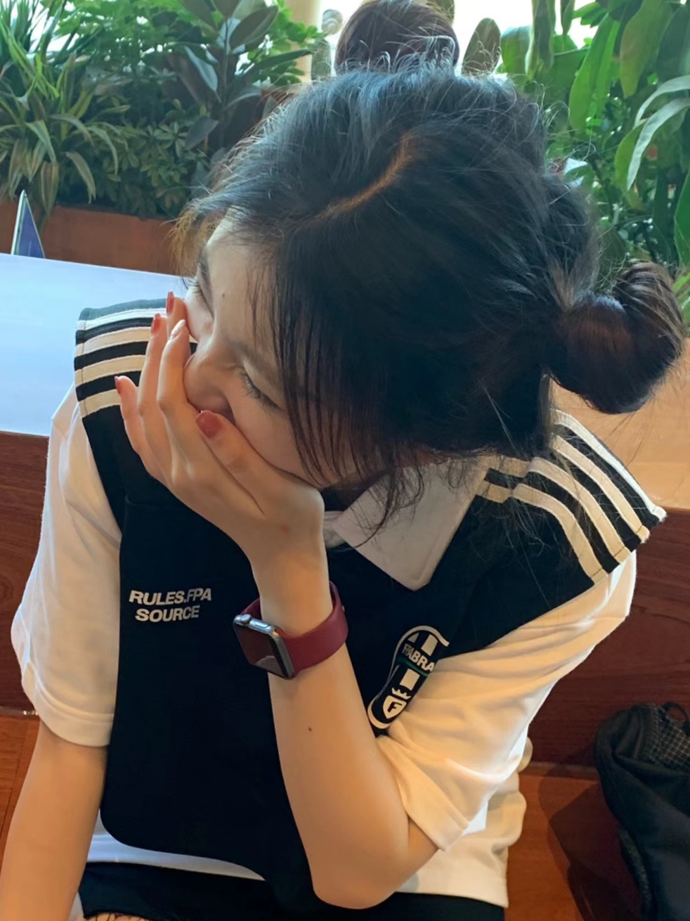 丸子头小学妹来探夜班[31P]