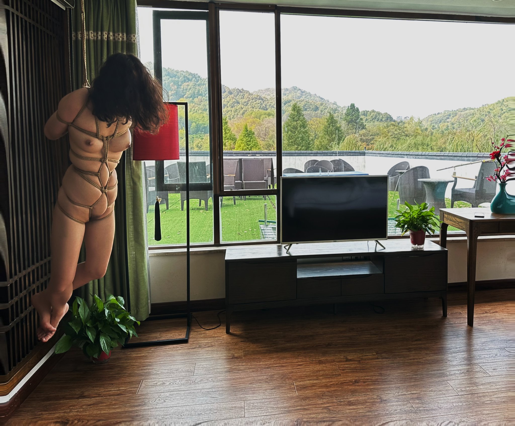 对误入风尘女孩的人格摧残，口重，不喜误入[39P]