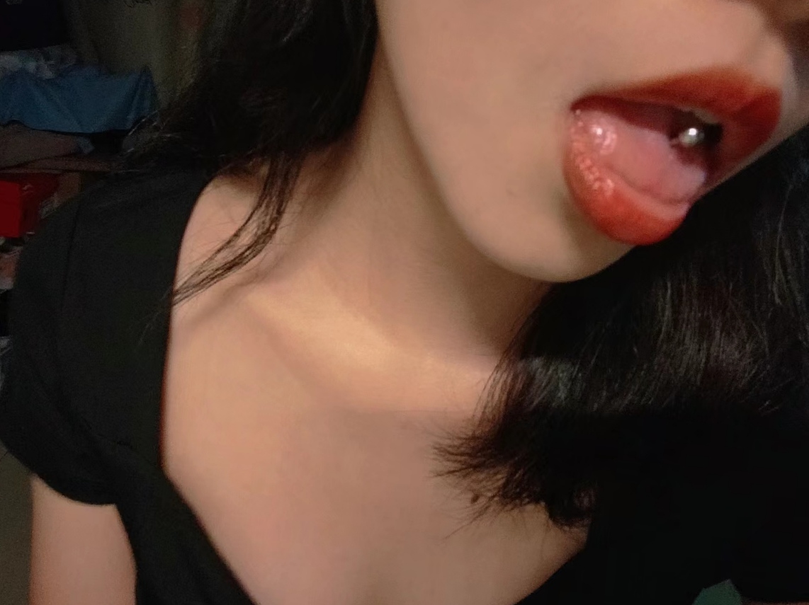 丸子头小学妹来探夜班[31P]