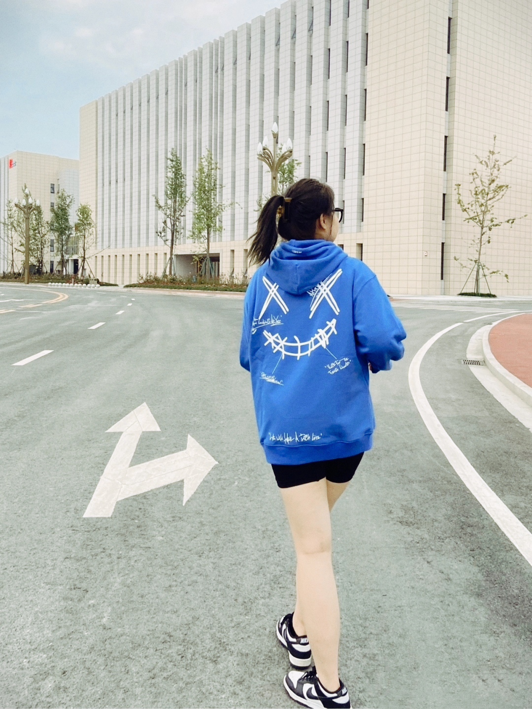 绿帽情节的老公记录丰满老婆与单男约炮全过程[32P]