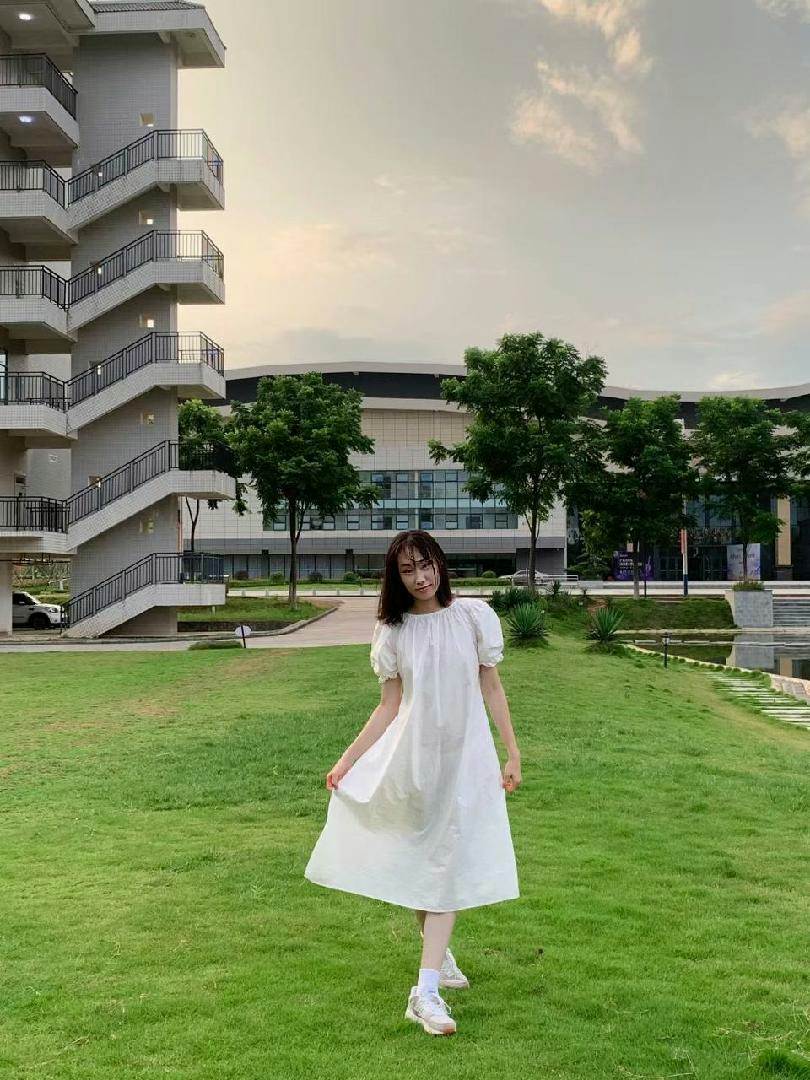 毕业季被抛弃的母狗们[41P]