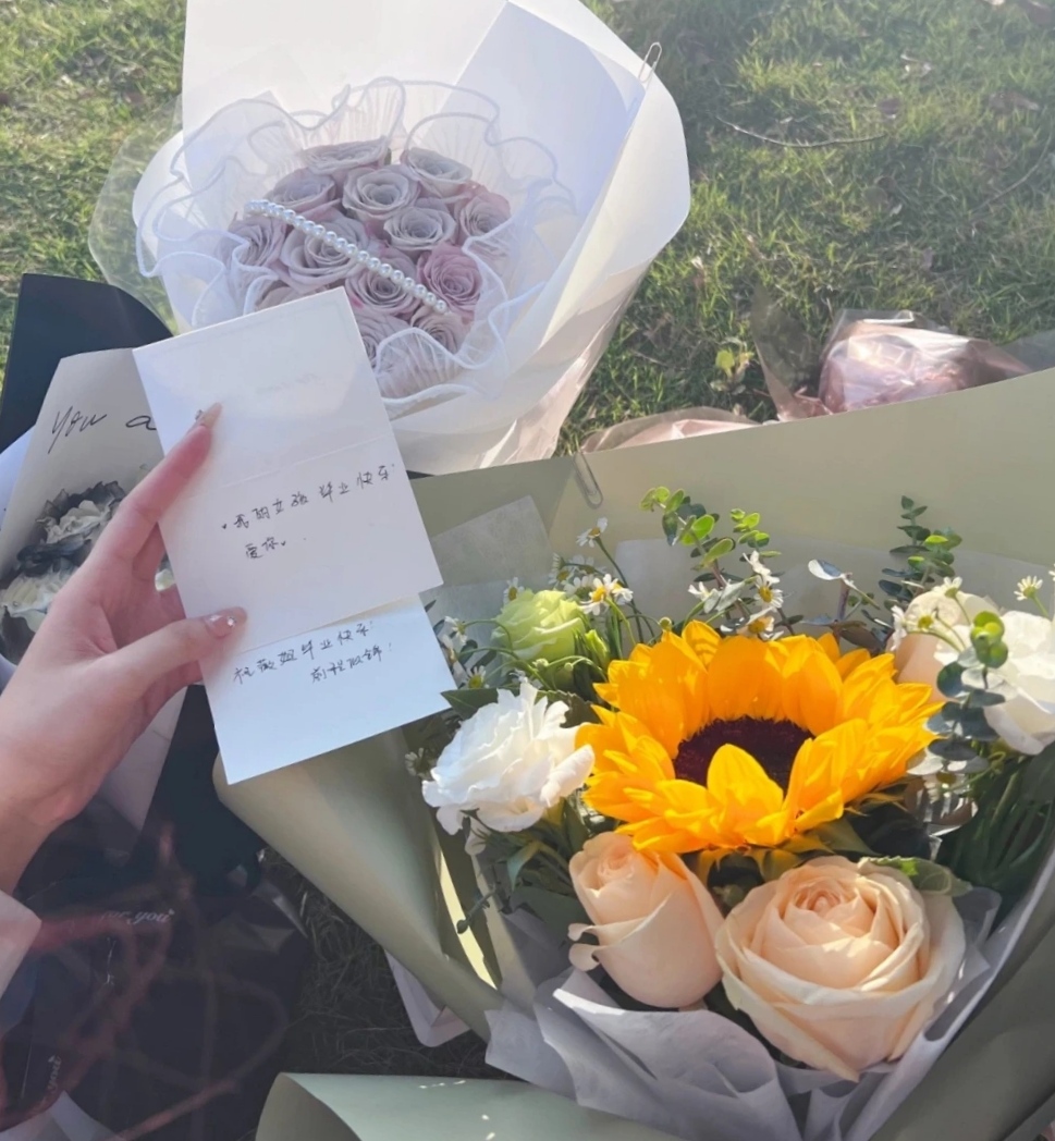 毕业季被抛弃的母狗们[41P]