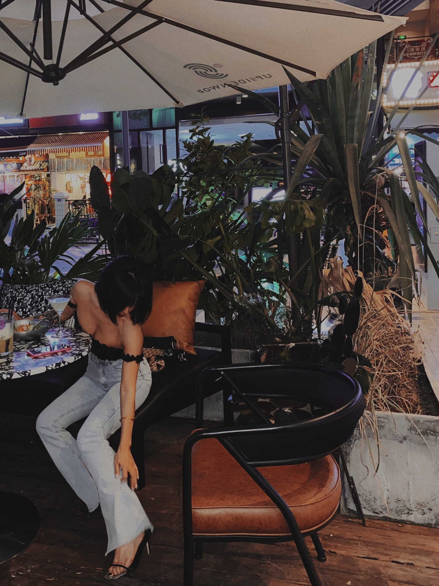 良家少妇讲述出轨经历[22P]