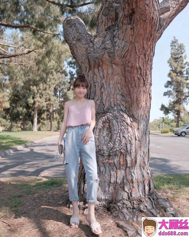 给你满满的女友FuConnie