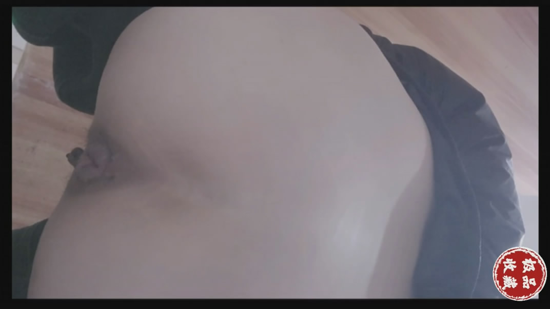 2024一月最新流出厕拍极品收藏全新镜头升级商场后拍无比清秀的极品美女