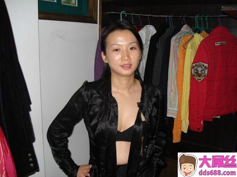 这个年纪插着最爽的时候28岁的人妻