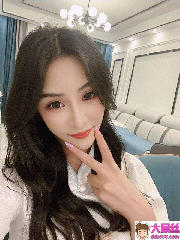 人前pk人后,穿衣后和穿衣前