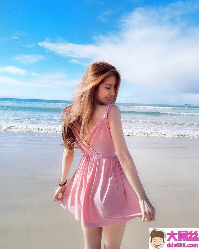 天菜女神CherryQuahst魔鬼身材迷倒众生!