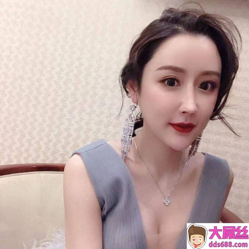 人前pk人后,穿衣后和穿衣前