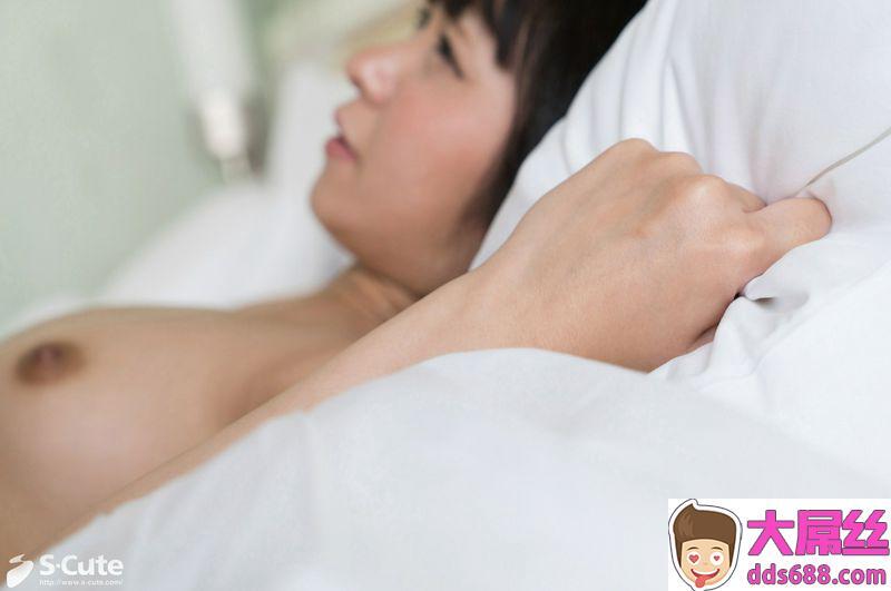 5秒盯着对方她是弄湿