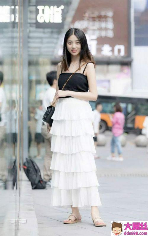 夏季女生这么穿,美的让人眼花缭乱