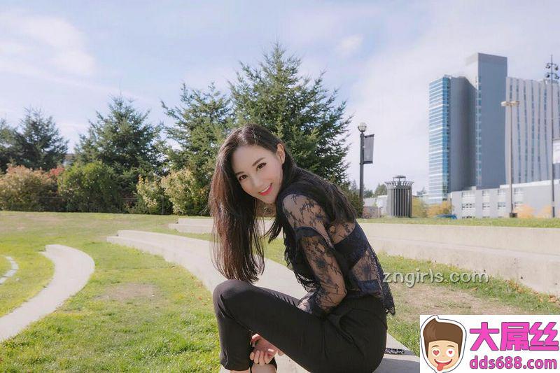 美腿界的天菜!留外高学历正妹看不腻!曲线太喷火!