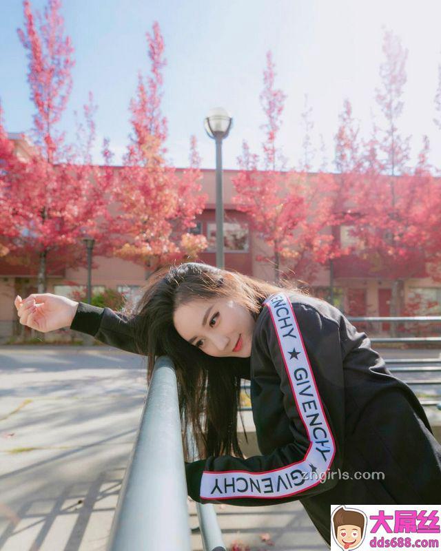 美腿界的天菜!留外高学历正妹看不腻!曲线太喷火!