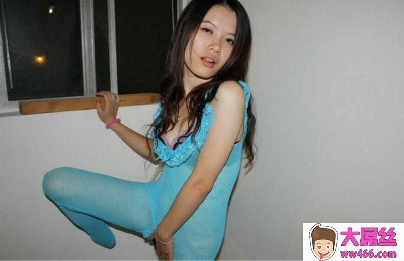 露脸骚货，她没有别的爱好，就是喜欢吃鸡挨操