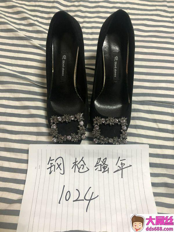 手写认证美不美看大腿，丝袜高跟长腿