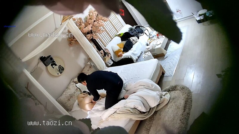 【酒店偷拍】终极舔狗演示清纯漂亮乖乖女终于把妹子脱光了害羞缠绵真情流露精彩佳作