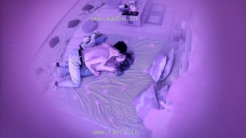 【酒店偷拍】校园情侣系列 性感甜美极品女 喊着