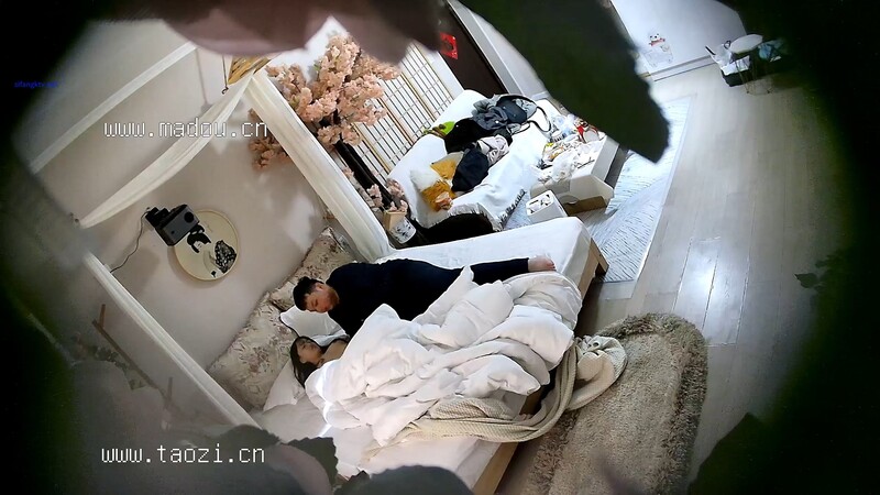 【酒店偷拍】终极舔狗演示清纯漂亮乖乖女终于把妹子脱光了害羞缠绵真情流露精彩佳作