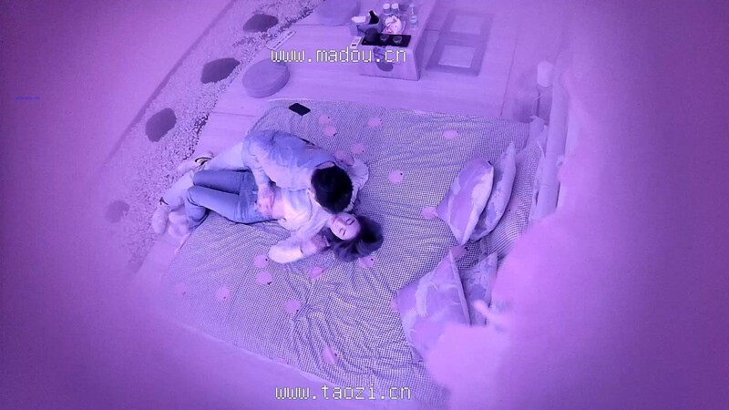 【酒店偷拍】校园情侣系列 性感甜美极品女 喊着