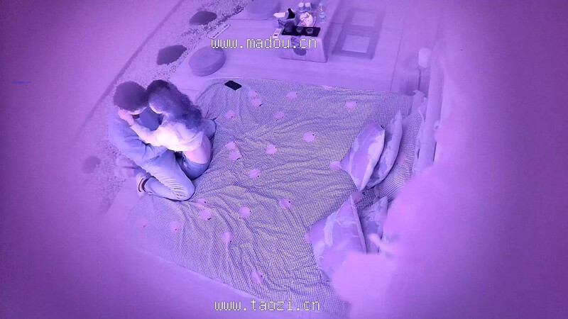 【酒店偷拍】校园情侣系列 性感甜美极品女 喊着