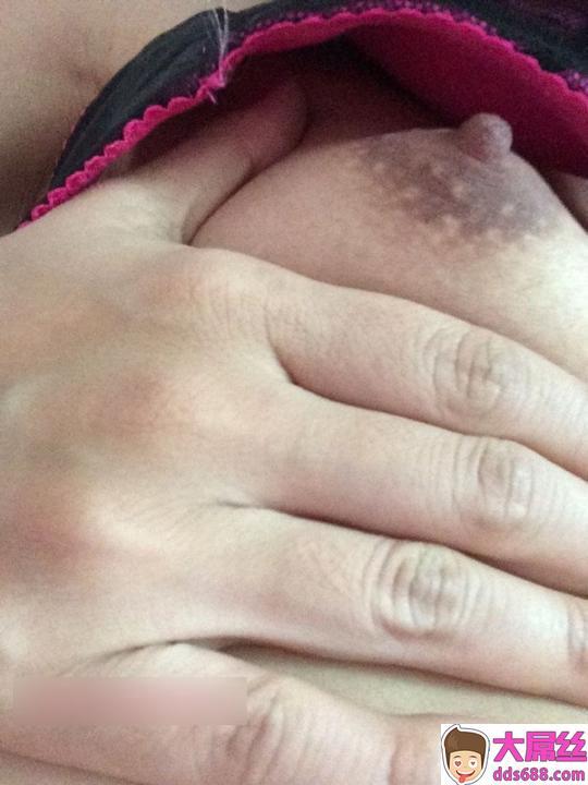 玩了两年的情妇提分手~把自拍照投稿发洩!