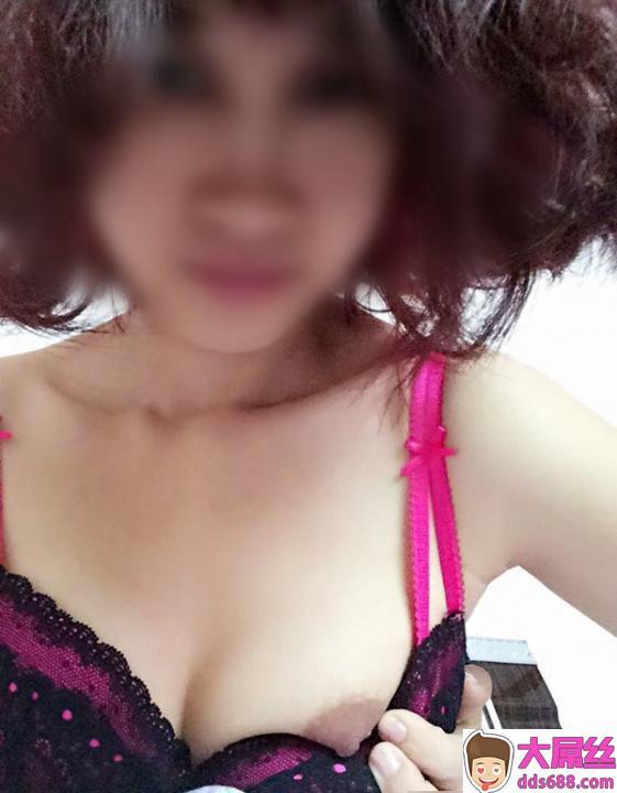 玩了两年的情妇提分手~把自拍照投稿发洩!