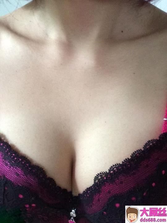 玩了两年的情妇提分手~把自拍照投稿发洩!